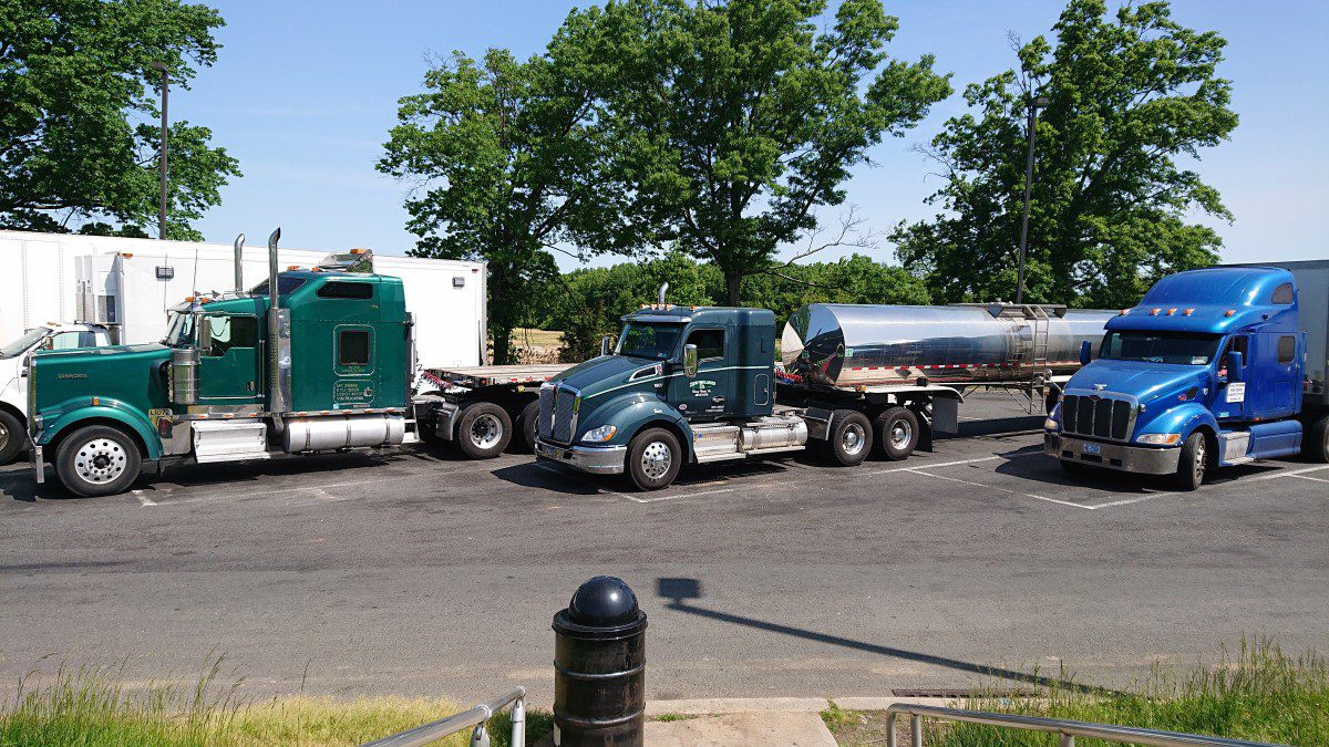 Is It Beneficial To Take Hotels With Truck Parking